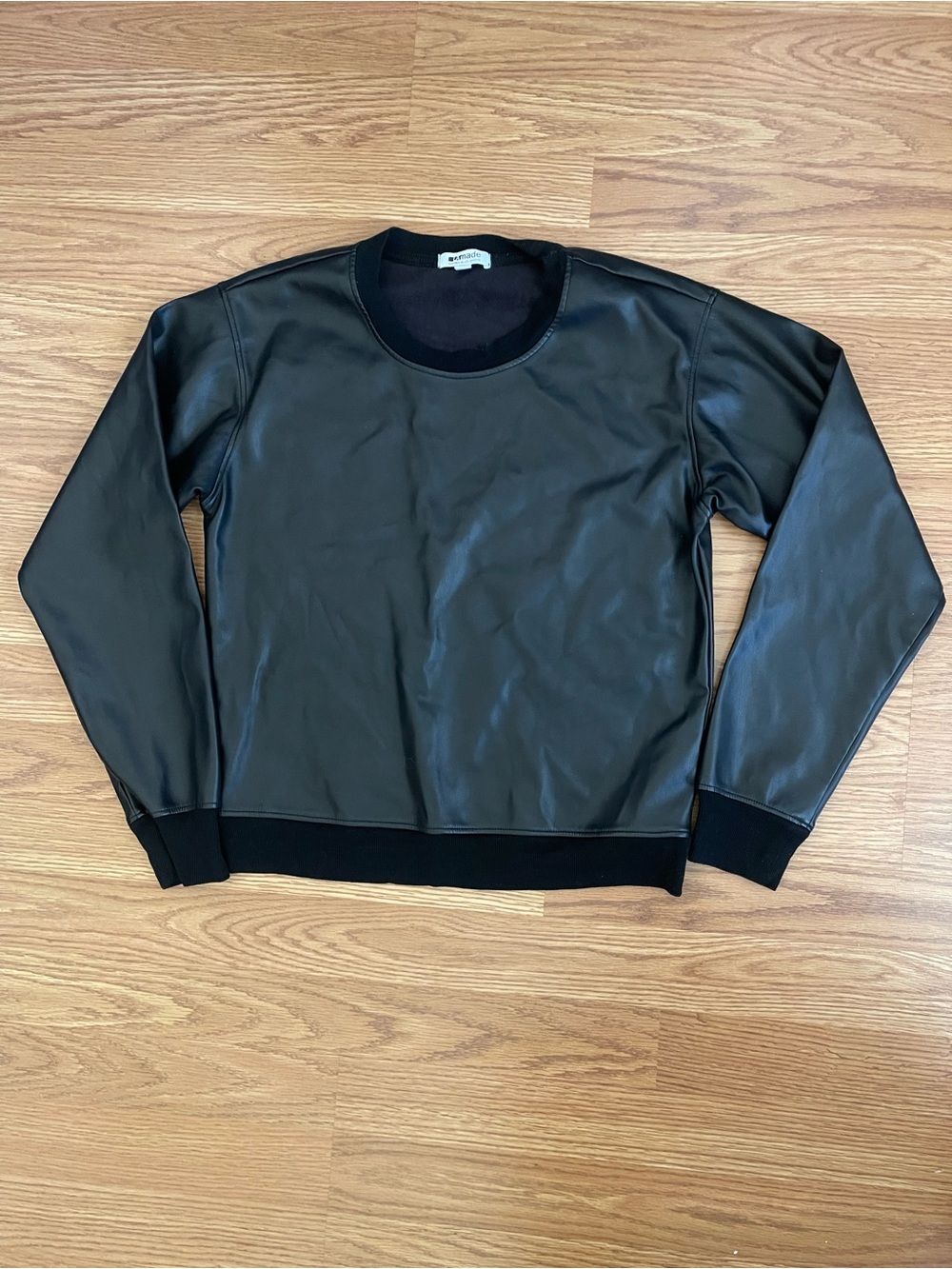 Ladies Black Faux Leather Crewneck top size XS baddie mob wife bikercore